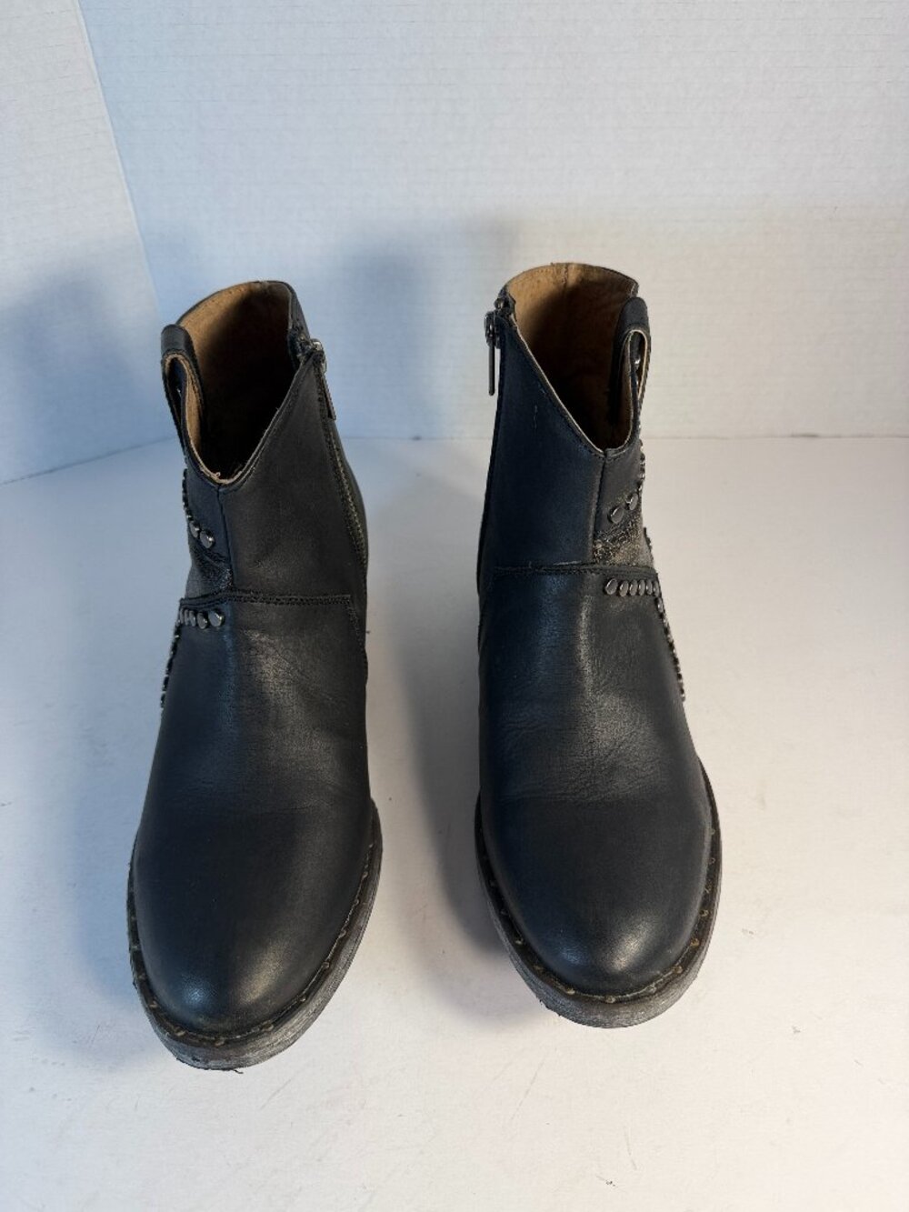 Women's Corral size 9 ankle boots